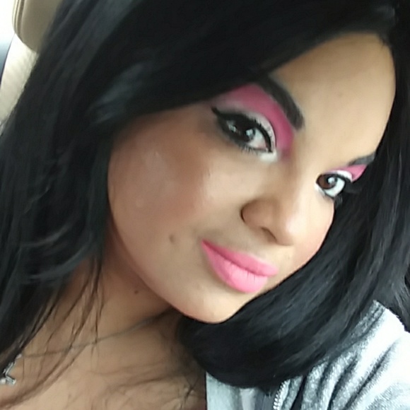 Meet your Posher, Starla - Picture 7 of 7